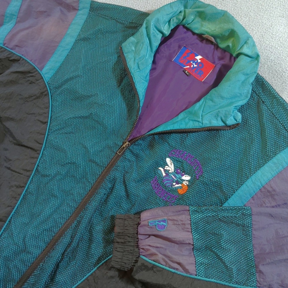 Pro Player Charlotte Hornets Jacket Mens L Teal Purple VTG 90s NBA Windbreaker